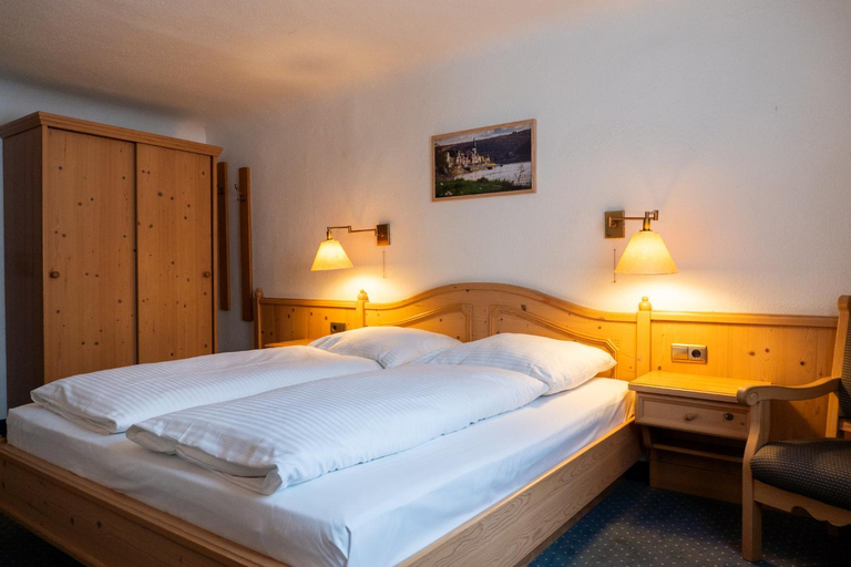 Bedroom 2, Gastehaus Korf, Neuwied