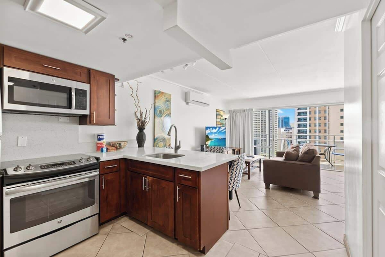 Private kitchen 2, @ Marbella Lane Scenic Ocean & Lagoonview Studio, Honolulu