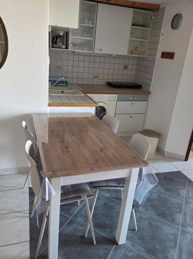 Dining 2, Les Sables D'or Ndeg28 - 2P6, Hérault