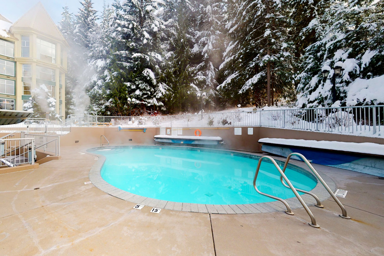 Sport & Beauty 4, Woodrun Lodge by Whistler Premier, Squamish-Lillooet