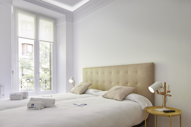 Room 4, Opari -- Basque Stay, Guipúzcoa