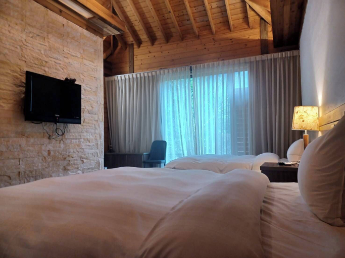 Bedroom 3, Pei Kong Creek Resort & SPA, Nantou