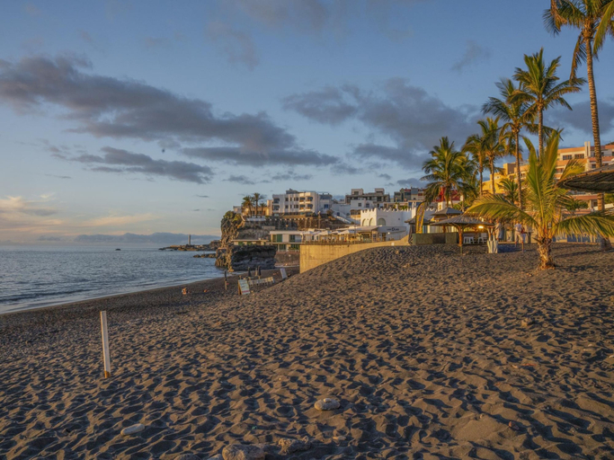 Room 4, CHL Naos del Mar Lovely Place Pool Beach, Santa Cruz de Tenerife