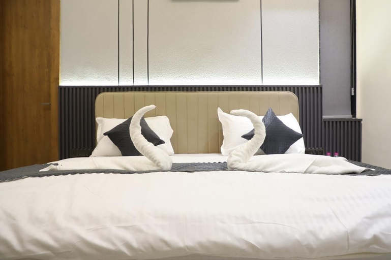 Room 4, Moresta Ajmer Hotel with Rooftop Bar, Ajmer