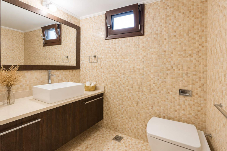 Bathroom 5, Fems Luxury 3-level Home w Private Jacuzzi, Crete