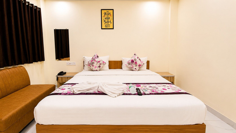 Bedroom 4, The Cressida Hotel, Indore