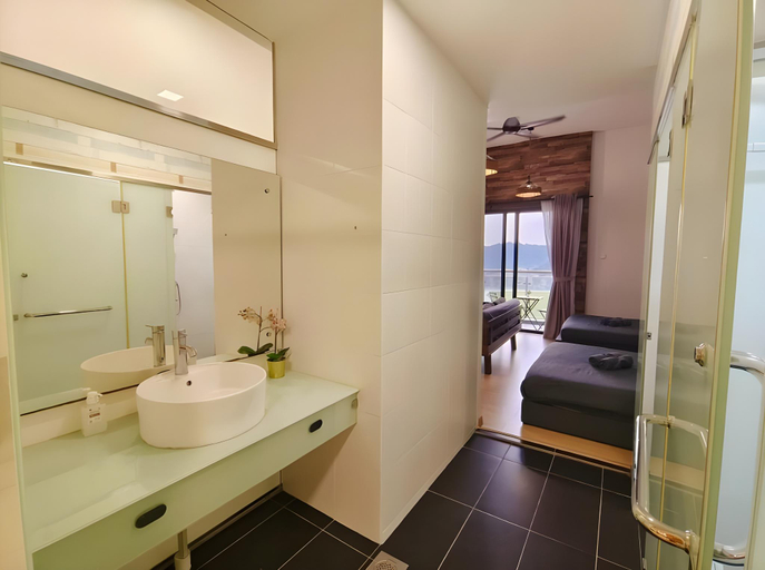 Bathroom 4, L08 PJ - Unit unavailable, Petaling Jaya