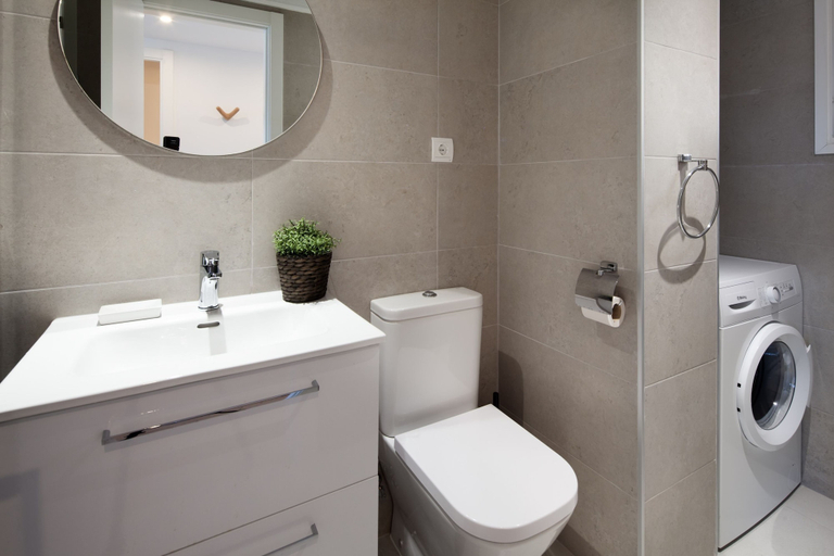 Room 2, AS PM 15B in Mijas Costa, Málaga
