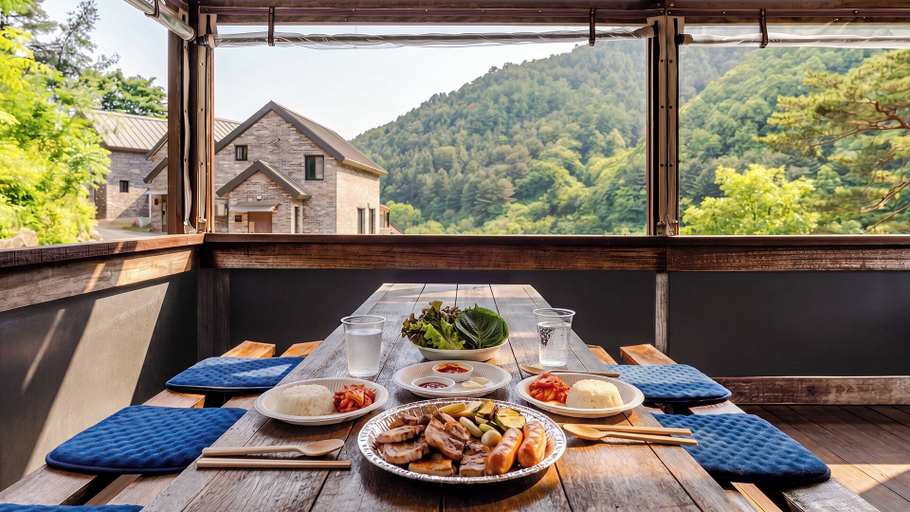 Room 2, Gapyeong The Hill Pool Villa, Chuncheon