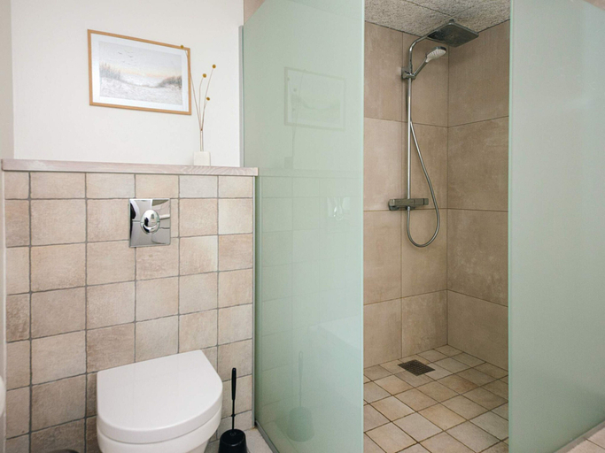 Bathroom 3, 5 Star Holiday Home in Henne, Varde