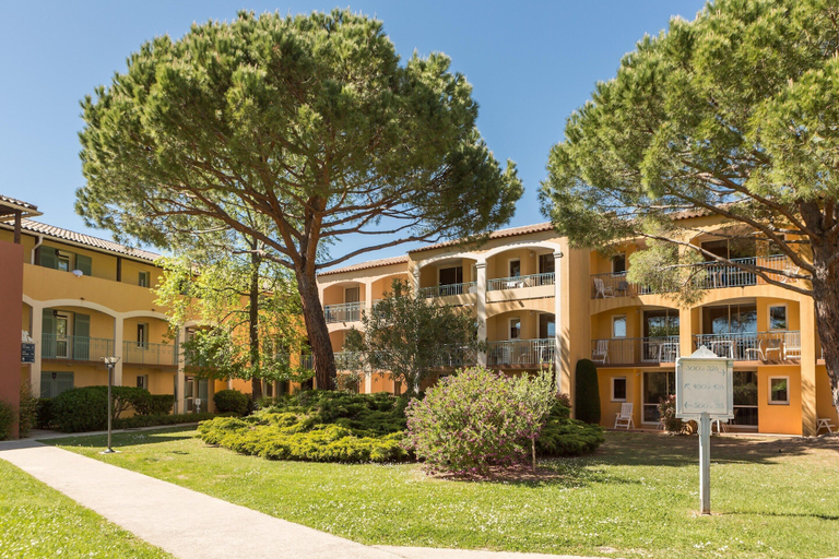 Exterior 5, Chic Riverfront Stay With Balcony, Alpes-Maritimes