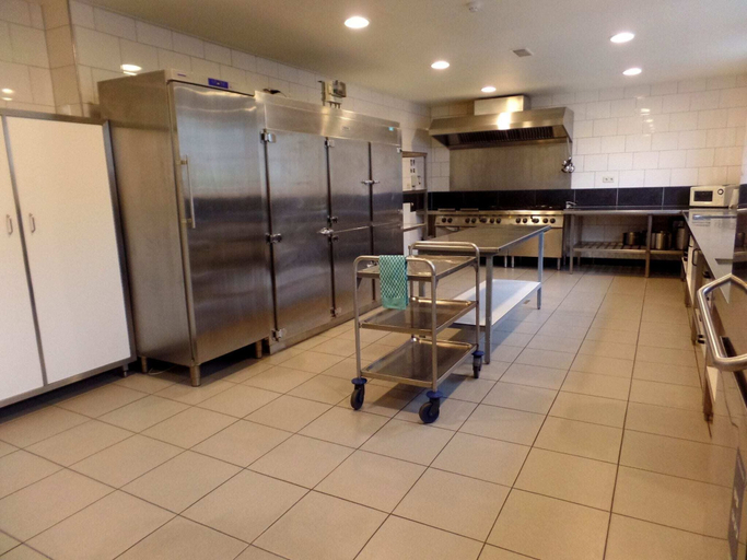 Private kitchen 4, Group Accommodation Near the North Sea, Schouwen-Duiveland
