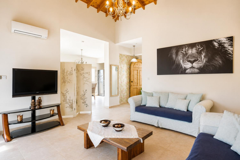 Facilities, Villa Lone