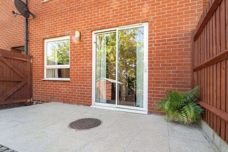 Exterior detail 3, Central House - Sleeps 9 - Group Stays, Contactors, Birmingham