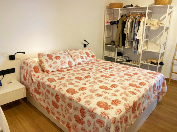 Room 4, Cozy Flat Over the Beach, Girona