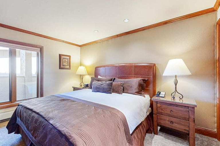 Bedroom 2, Lion Square Lodge South 650, Eagle