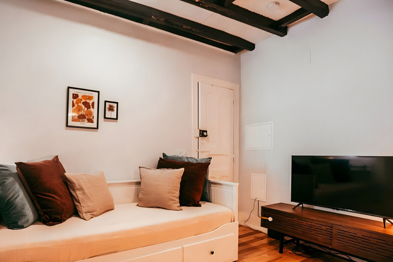 Living room 5, Historic & Stylish By Gt House, Lisbon