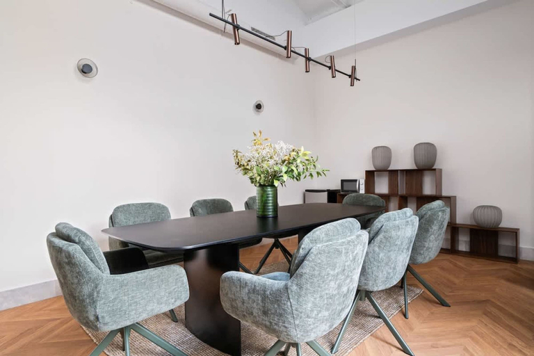 Room 3, Pac Fico Suite With Double Sofa Bed Near Retiro, Madrid