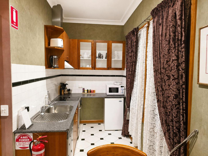 Others 4, Charnwood Cottages, Yarra Ranges - Central