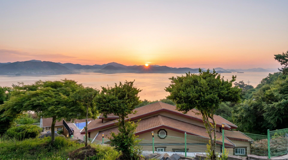 Others 3, SunCheon JeonMangjoeungot Pension, Suncheon