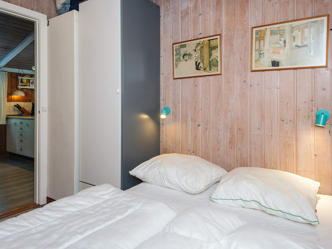 Bedroom 2, 6 person holiday home in Blåvand, Varde