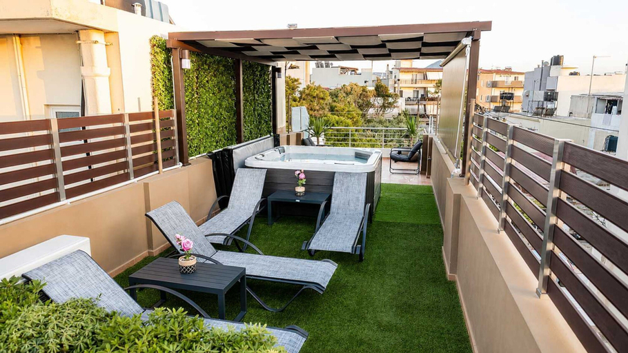Garden, Fems Luxury 3-level Home w Private Jacuzzi, Crete