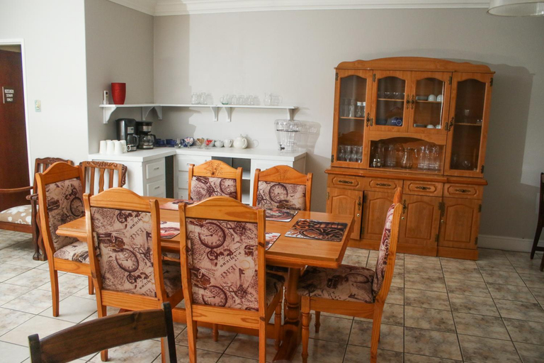 Food & Drinks 5, Gemutlich Guesthouse, Siyanda