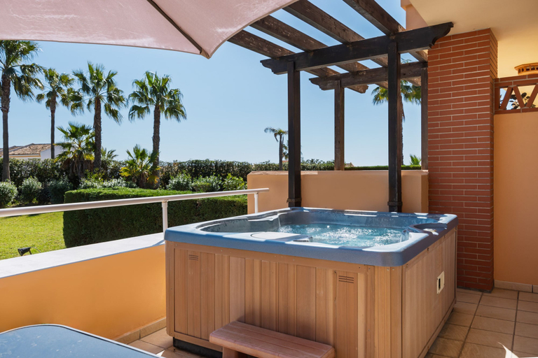 Room 5, AS MM C02 in Mijas Costa, Málaga