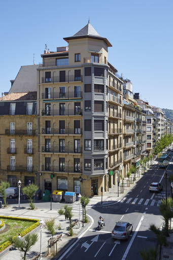 Others 2, Koxka - Basque Stay, Guipúzcoa