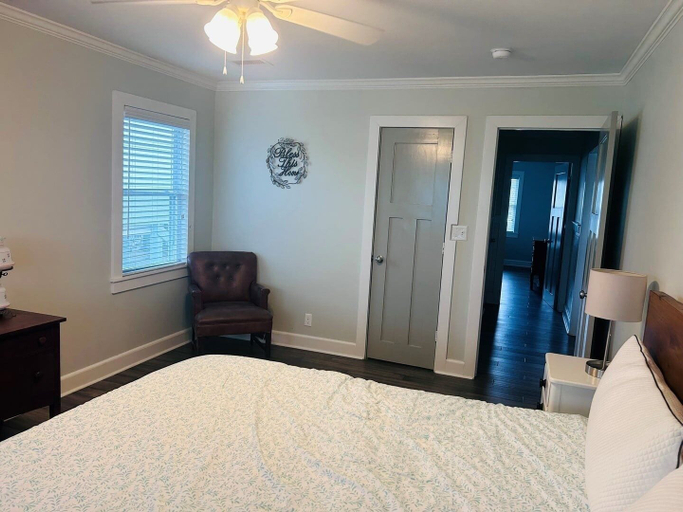 Room 2, Holden Pattern 4 Bedroom Home by RedAwning, Brunswick