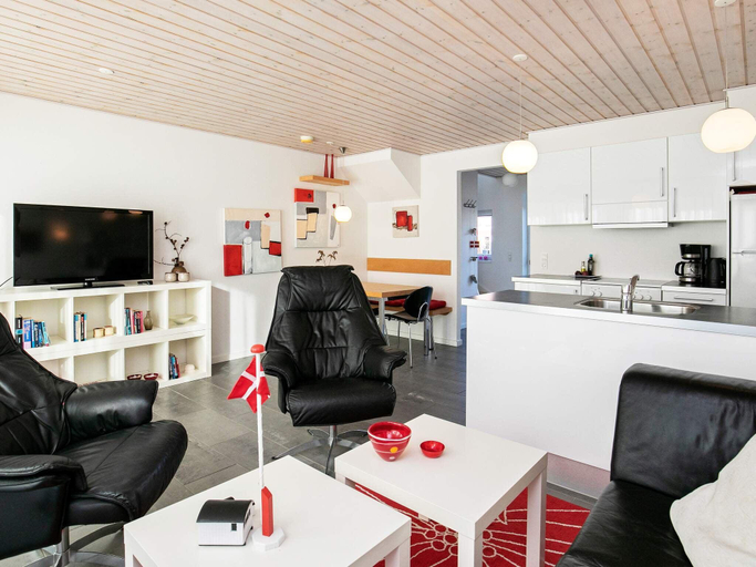 Others 3, 6 person holiday park home in Løkken, Hjørring