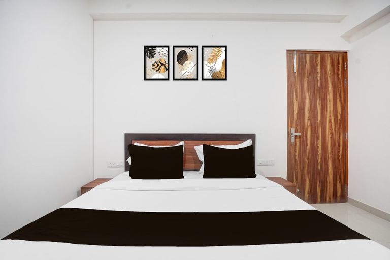 Room 2, Classic The Urban, Gautam Buddha Nagar