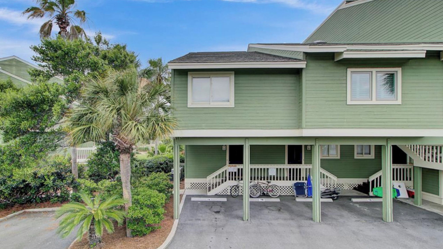 Interior 2, 7A Mariners Walk by Avantstay Walk to Beach + Pool, Charleston