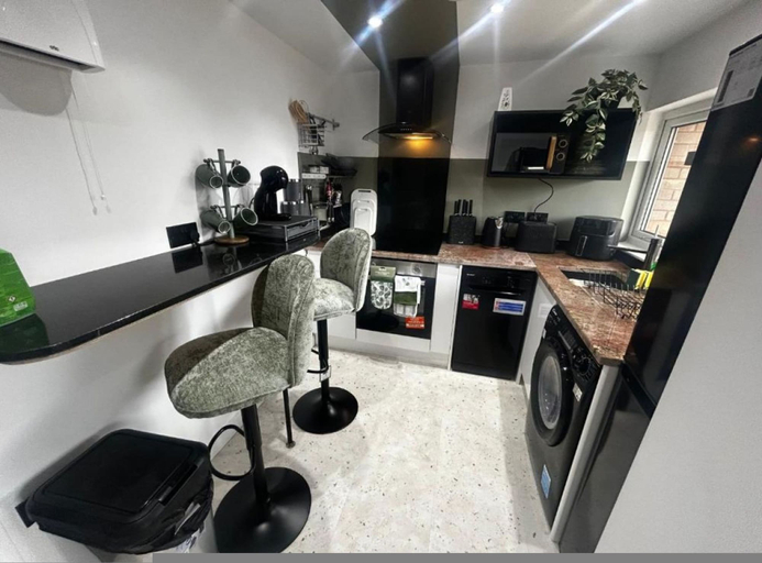 Room 5, Cozy 1BR Mickle Trafford Stay Sleeps 3, Cheshire West and Chester