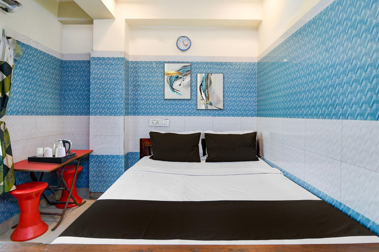Room 3, Deluxe Shibpur Tram Depot Samrat Palace, Haora