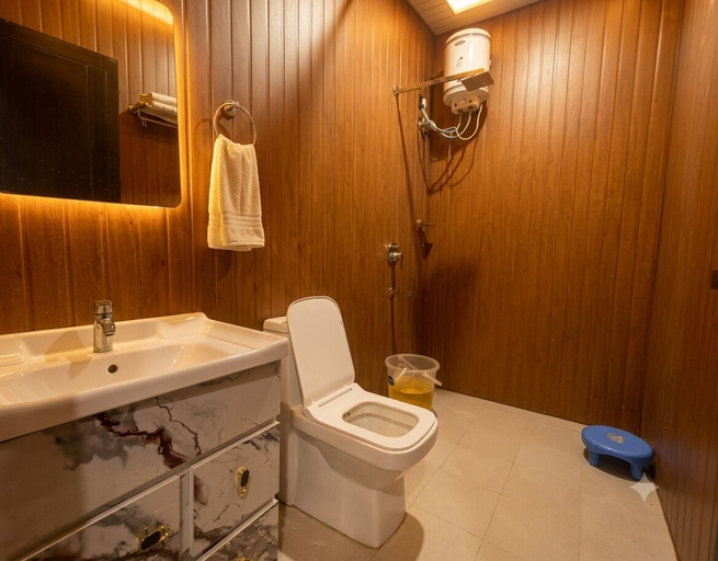 Bathroom 4, The Chapter Stay - Kedarnath, Rudraprayag