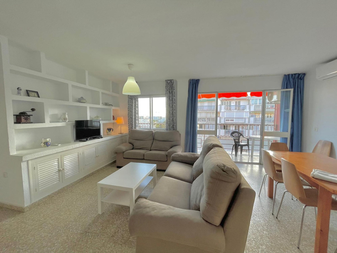 Room 5, Terrasol Ibiza 8 in Torre del Mar, Málaga