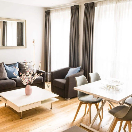 Room 5, Opera Grey I Trendy 2 Bed Apt in Paris, Paris
