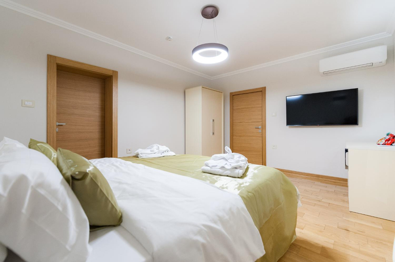 Bedroom 2, HOTEL Villa Cvijanovic - WELLNESS-SPA, Subotica