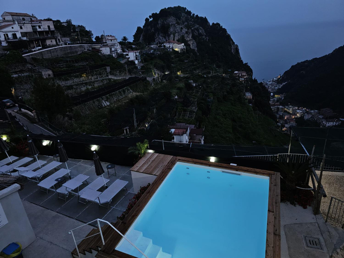 Sport & Beauty 4, Admiring Amalfi, Salerno