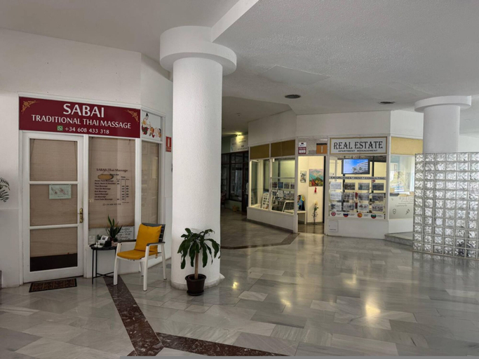 Room 4, Oceanview Paradise 2BR High-speed Wifi Office Walk to Beach Restaurants Costa Adeje, Madrid
