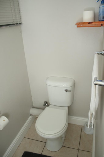 Bathroom 4, Gemutlich Guesthouse, Siyanda