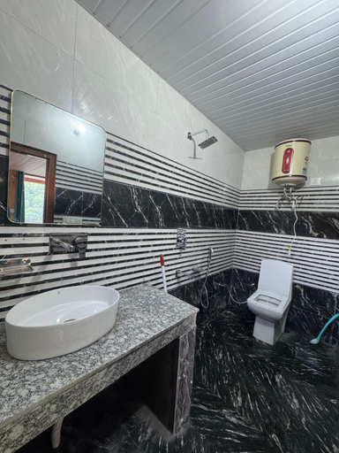 Bathroom 3, Cafekush tosh, Kullu
