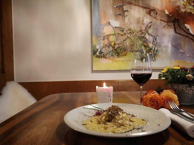 Food & Drinks 4, Hotel & Restaurant Hasenstrick, Hinwil