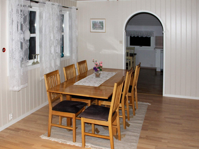 Others 4, 5 person holiday home in Selsøyvik, Rødøy