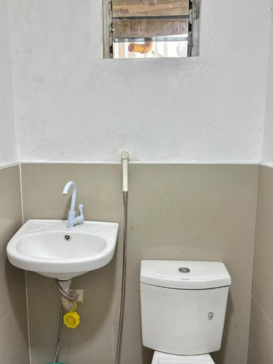 Bathroom 3, Gaia Hostel Moalboal, Moalboal