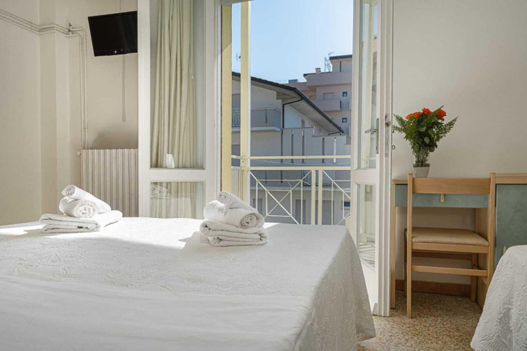 Bedroom 4, Hotel Luca, Forli' - Cesena