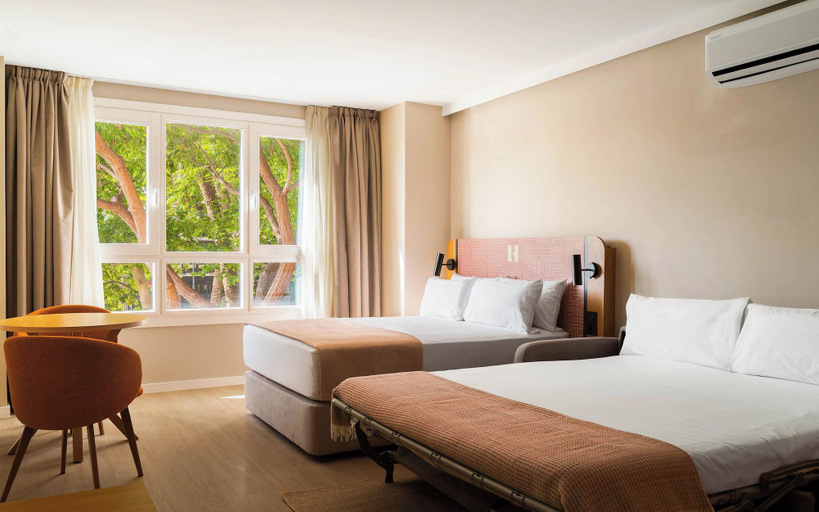 Room 4, Limehome Valencia Gran Via del Marques, Valencia