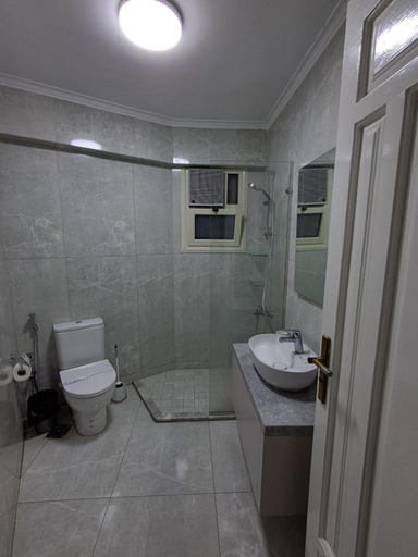 Bathroom 3, Lazorde Bay chalet, El Alamein