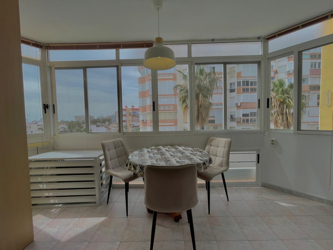 Room 3, Terrasol Plazamar 1-6, Málaga